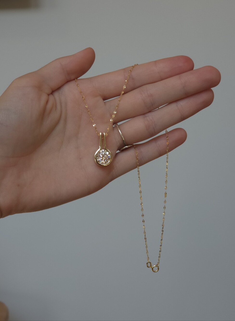 Gold Solitare Diamond Pendant Necklace
